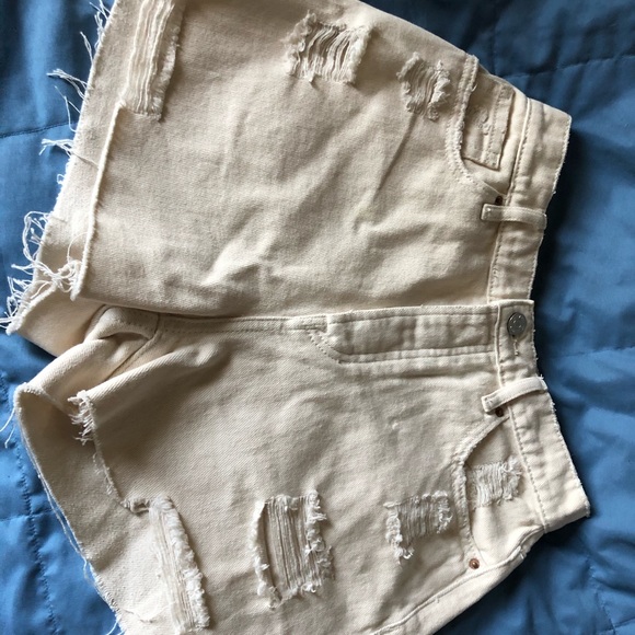 Pacsun high rise swan white shorts - Picture 2 of 4